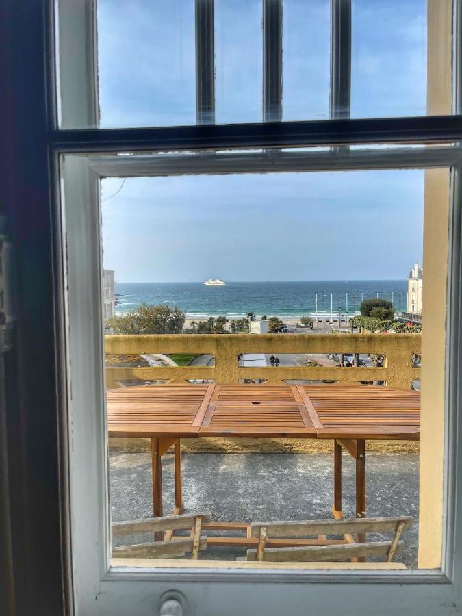2 Pieces Terrasse Vue Mer Динард Екстериор снимка